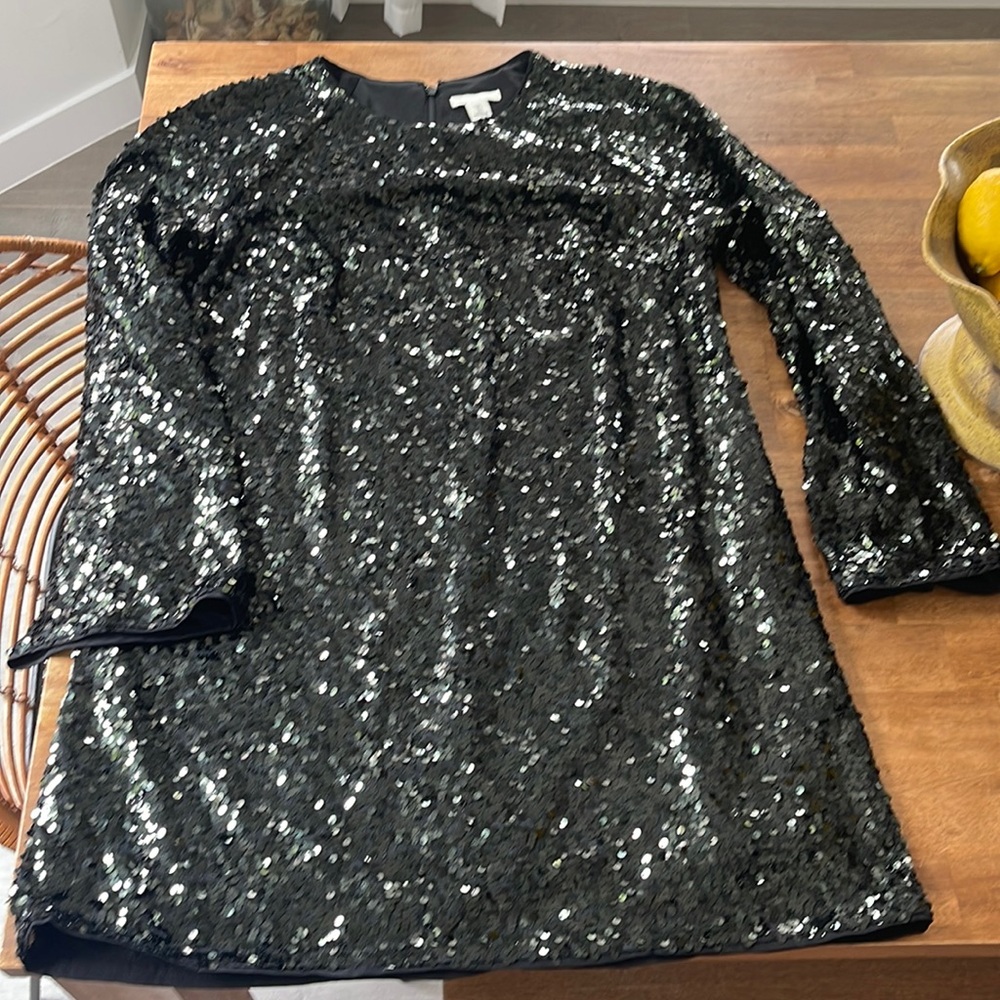 SEQUINS LONG SLEEVE DRESS